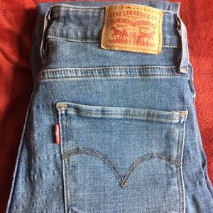 Levi Strauss blue  jeans . Skinny . Gently used .